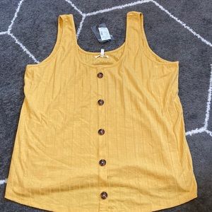 NWT tank with big buttons